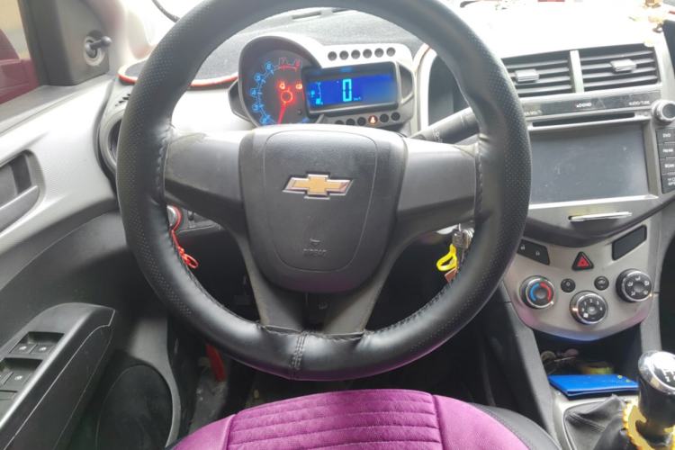 Used Chevrolet Aveo Sonic 2011 Sedan 1.4L MT SL Steering Wheel