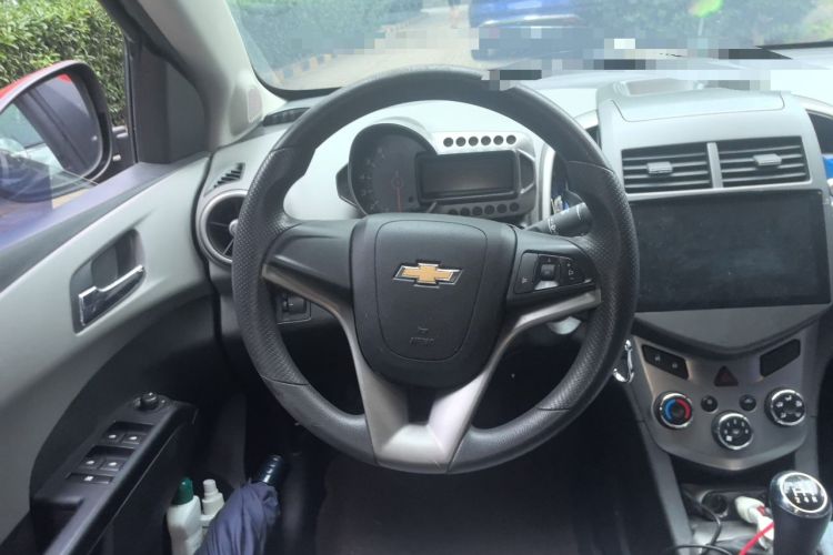 Used Chevrolet Aveo Sonic 2011 Sedan 1.4L Manual Transmission SE Steering Wheel