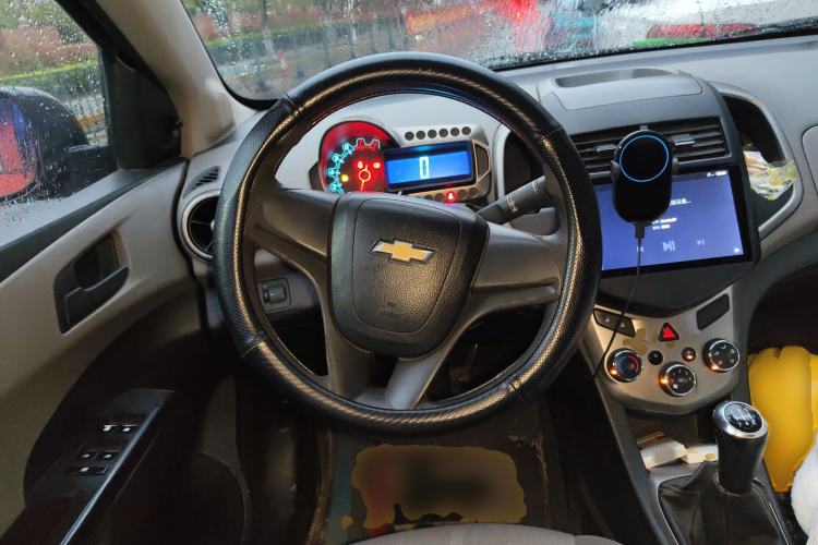 Used Chevrolet Aveo Sonic 2011 Sedan 1.4L MT SL Steering Wheel