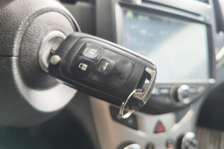 Used Chevrolet Aveo Sonic 2011 Sedan 1.4L Automatic SE Vehicle Key