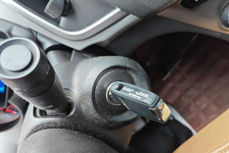 Used Chevrolet Aveo Sonic 2011 Sedan 1.4L Manual Transmission SE Vehicle Key