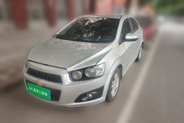 Used Chevrolet Aveo Sonic 2011 Sedan 1.4L Manual Transmission SE