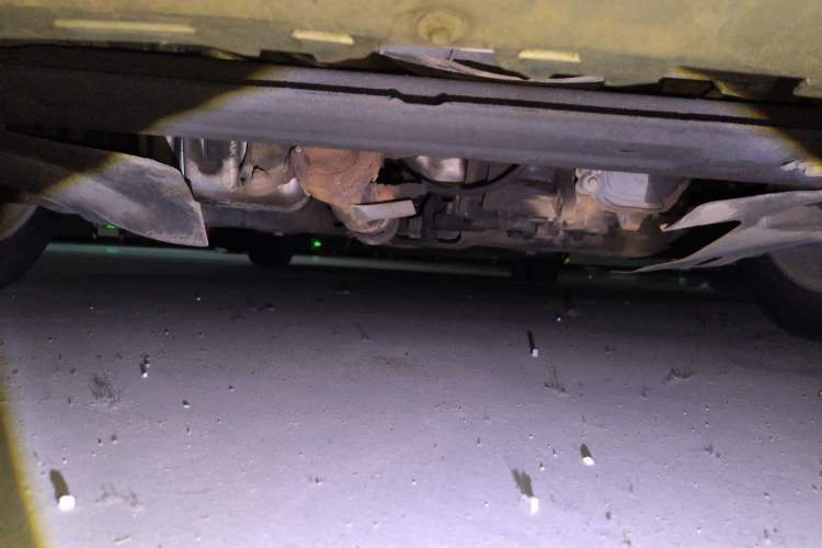 Used Chevrolet Aveo Sonic 2011 Sedan 1.4L Automatic SE Chassis Front