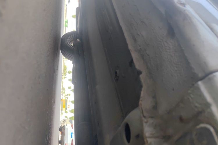 Used Chevrolet Aveo Sonic 2011 Sedan 1.4L MT SL Chassis Front Right