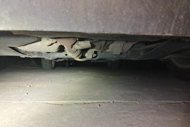 Used Chevrolet Aveo Sonic 2011 Sedan 1.4L Manual Transmission SE Chassis Front
