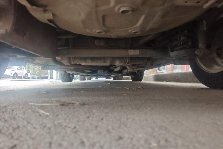Used Chevrolet Aveo Sonic 2011 Sedan 1.4L Manual Transmission SE Chassis Rear