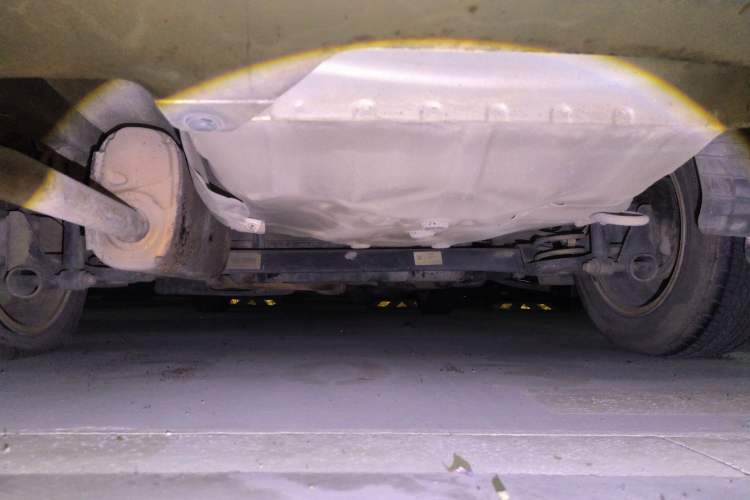 Used Chevrolet Aveo Sonic 2011 Sedan 1.4L Automatic SE Chassis Rear