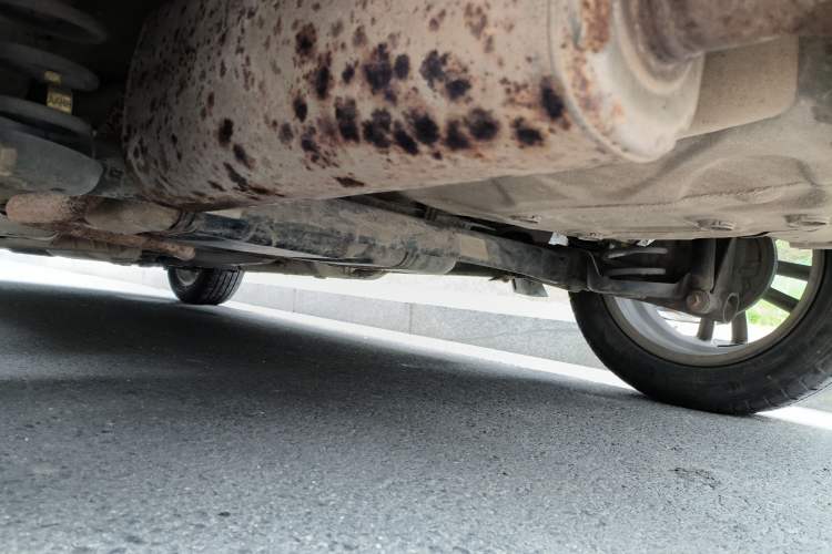 Used Chevrolet Aveo Sonic 2011 Hatchback 1.6L MT SX Chassis Rear Left