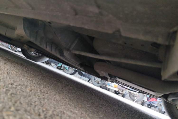 Used Chevrolet Aveo Sonic 2011 Sedan 1.4L MT SL Chassis Rear Left