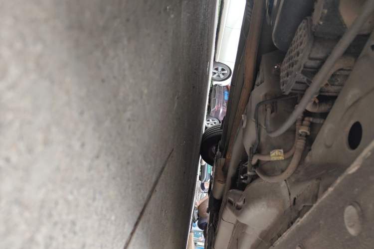 Used Chevrolet Aveo Sonic 2011 Sedan 1.4L Automatic SE Chassis Rear Right