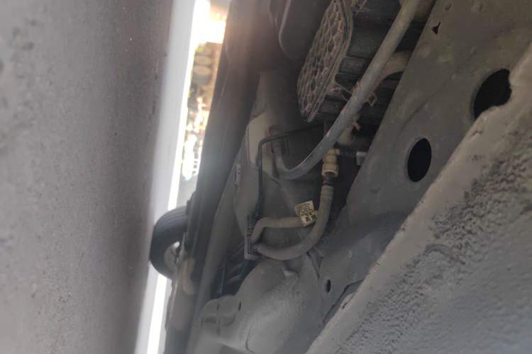 Used Chevrolet Aveo Sonic 2011 Sedan 1.4L MT SL Chassis Rear Right