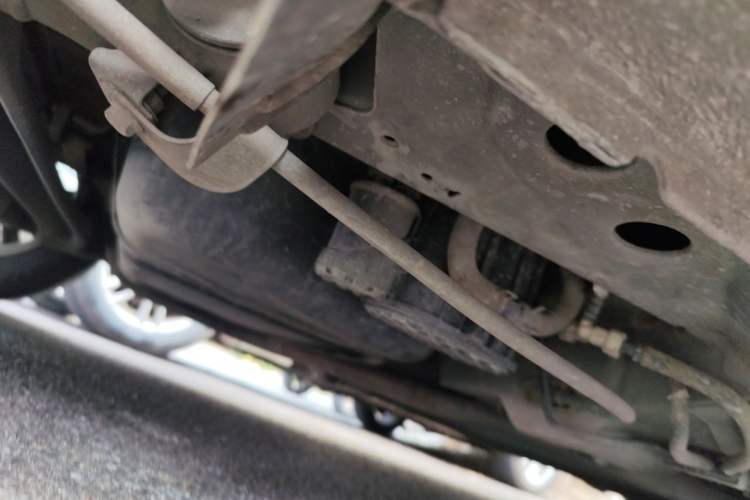 Used Chevrolet Aveo Sonic 2011 Sedan 1.4L MT SL Chassis Rear Right