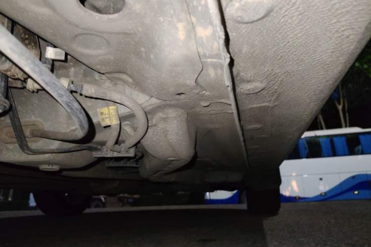 Used Chevrolet Aveo Sonic 2011 Hatchback 1.4L MT SE Chassis Rear Right