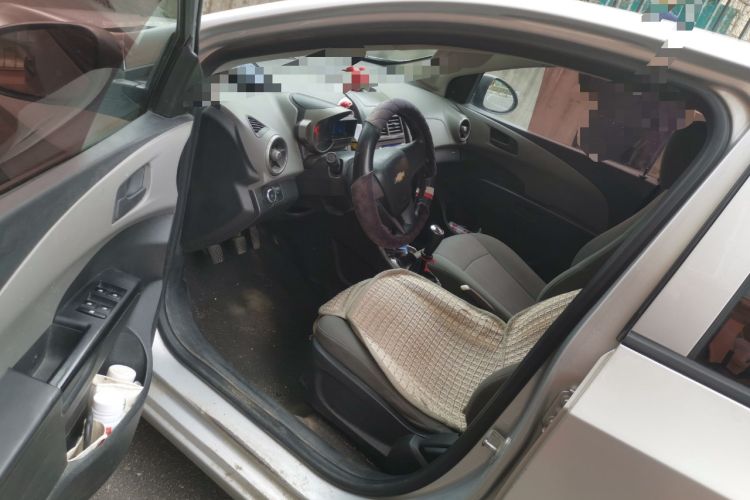 Used Chevrolet Aveo Sonic 2011 Sedan 1.4L MT SL Driver Seat