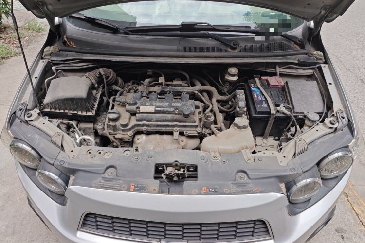 Used Chevrolet Aveo Sonic 2011 Sedan 1.4L Automatic SE Engine Bay