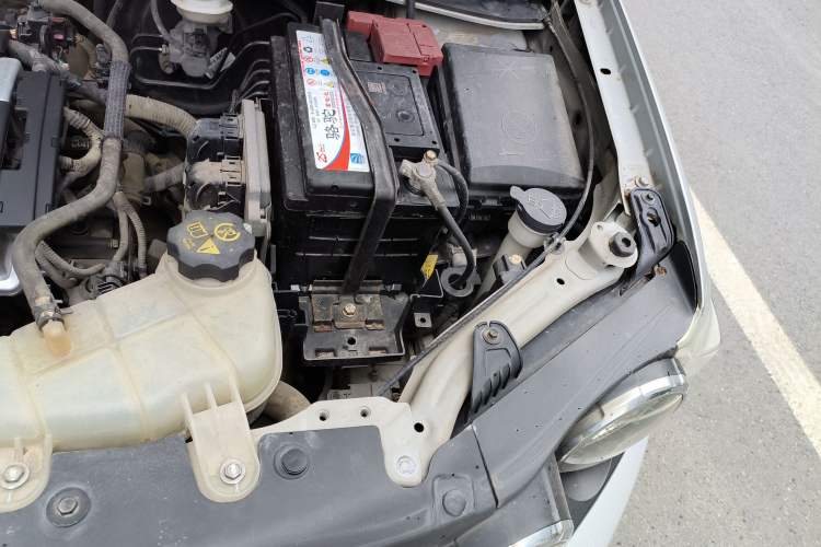 Used Chevrolet Aveo Sonic 2011 Hatchback 1.6L MT SX Engine Bay Left