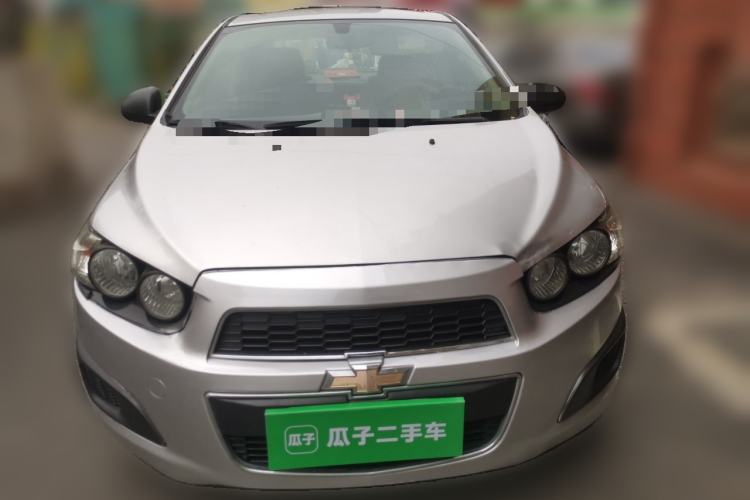 Used Chevrolet Aveo Sonic 2011 Sedan 1.4L MT SL Front