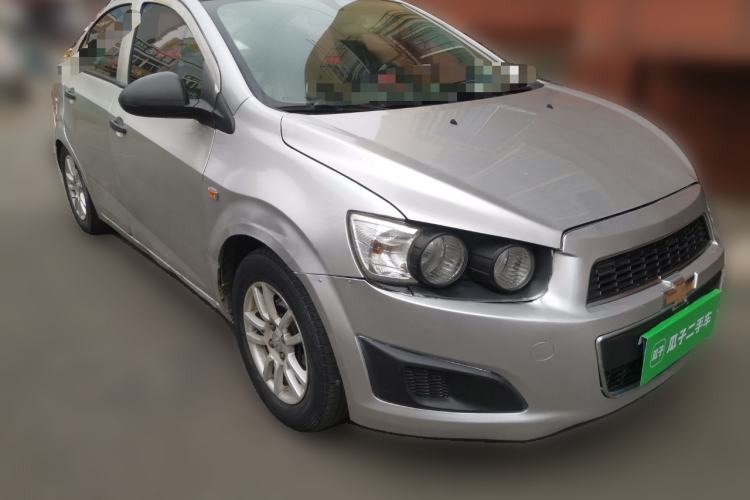 Used Chevrolet Aveo Sonic 2011 Sedan 1.4L MT SL Front Right 45 Deg