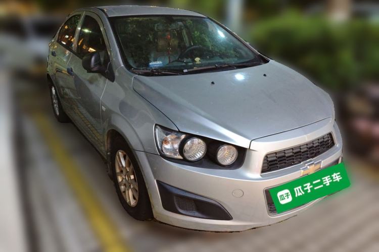 Used Chevrolet Aveo Sonic 2011 Sedan 1.4L MT SL Front Right 45 Deg