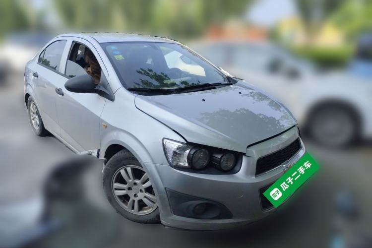 Used Chevrolet Aveo Sonic 2011 Sedan 1.4L MT SL Front Right 45 Deg