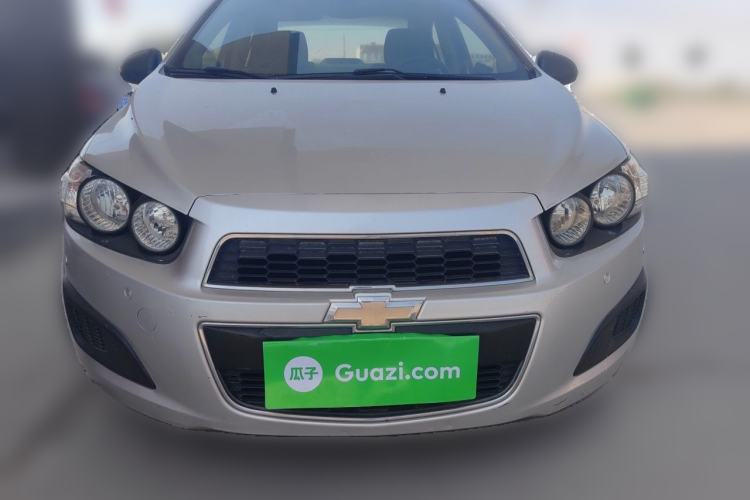 Used Chevrolet Aveo Sonic 2011 Sedan 1.4L MT SL Front