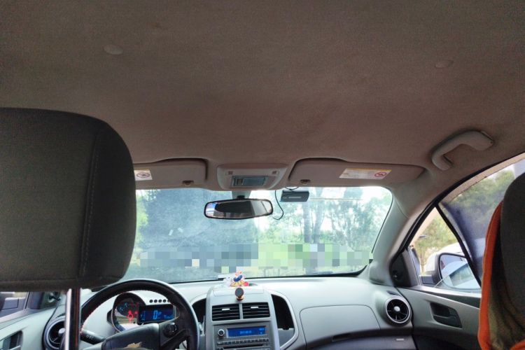 Used Chevrolet Aveo Sonic 2011 Sedan 1.4L Automatic SL Headliner