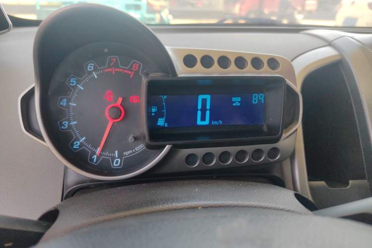 Used Chevrolet Aveo Sonic 2011 Sedan 1.4L MT SL Instrument Cluster