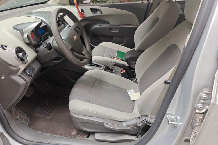 Used Chevrolet Aveo Sonic 2011 Sedan 1.4L Automatic SE Left Front Seat