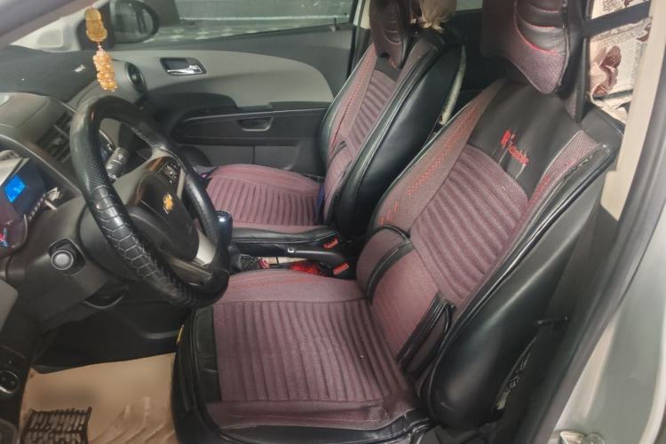 Used Chevrolet Aveo Sonic 2011 Sedan 1.4L Manual Transmission SE Left Front Seat