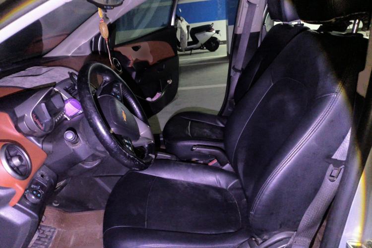 Used Chevrolet Aveo Sonic 2011 Sedan 1.4L Automatic SE Left Front Seat