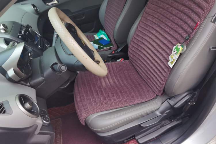 Used Chevrolet Aveo Sonic 2011 Sedan 1.6L Automatic SX Left Front Seat