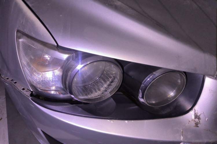 Used Chevrolet Aveo Sonic 2011 Sedan 1.4L Automatic SE Right Front Headlight