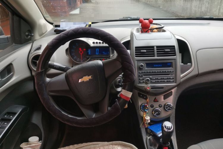 Used Chevrolet Aveo Sonic 2011 Sedan 1.4L MT SL Steering Wheel