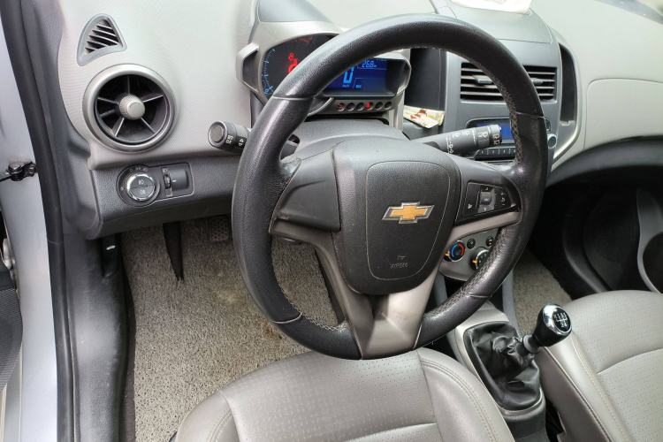 Used Chevrolet Aveo Sonic 2011 Hatchback 1.6L MT SX Steering Wheel