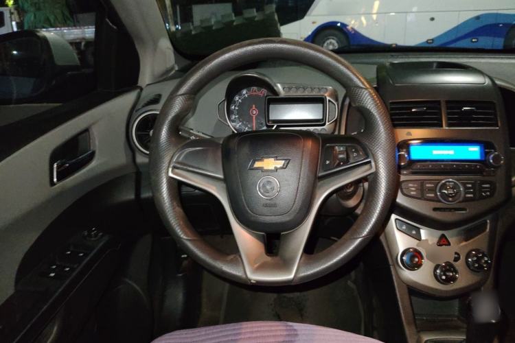 Used Chevrolet Aveo Sonic 2011 Hatchback 1.4L MT SE Steering Wheel
