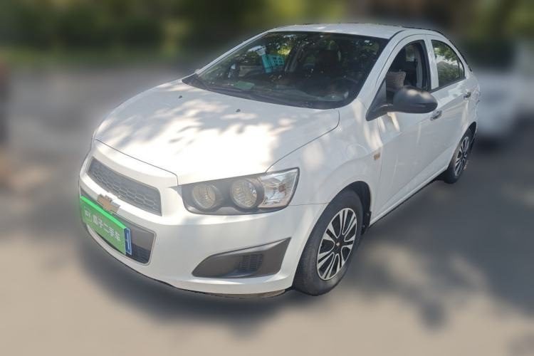 Used Chevrolet Aveo Sonic 2011 Sedan 1.4L MT SL Guazi used car, China used car export, Used car for sale, Used Chevrolet cars, Cheapest cars for sale