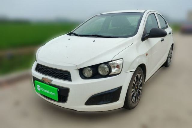 Used Chevrolet Aveo Sonic 2011 Sedan 1.4L MT SL