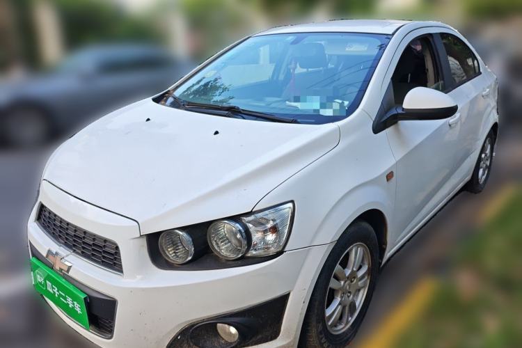 Used Chevrolet Aveo Sonic 2011 Hatchback 1.4L MT SE Guazi used car, China used car export, Used car for sale, Used  cars, Cheapest cars for sale