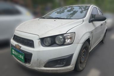 Used Chevrolet Aveo Sonic 2011 Sedan 1.4L MT SL