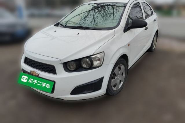Used Chevrolet Aveo Sonic 2011 Sedan 1.4L MT SL