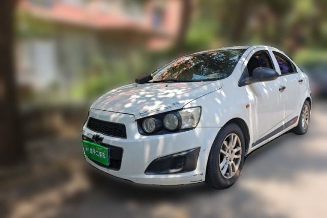 Used Chevrolet Aveo Sonic 2011 Sedan 1.4L MT SL