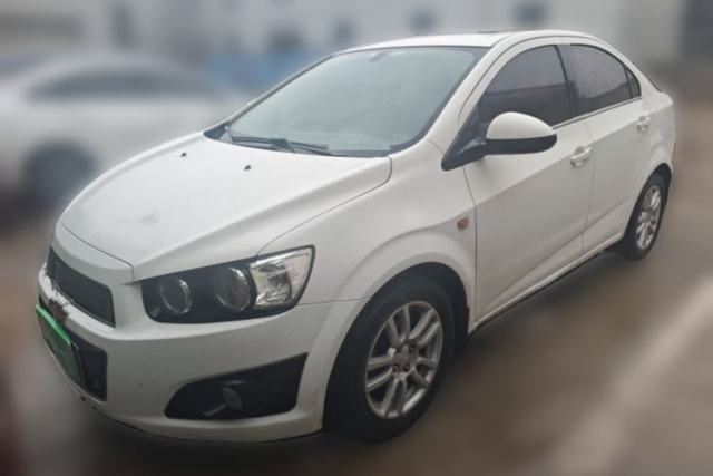 Used Chevrolet Aveo Sonic 2011 Sedan 1.6L Automatic SX