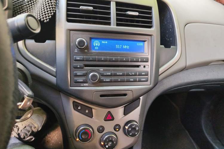 Used Chevrolet Aveo Sonic 2011 Sedan 1.4L Automatic SL Audio And AC Panel