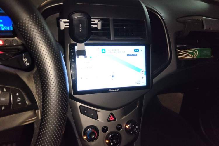 Used Chevrolet Aveo Sonic 2011 Sedan 1.4L Manual Transmission SE Audio And AC Panel