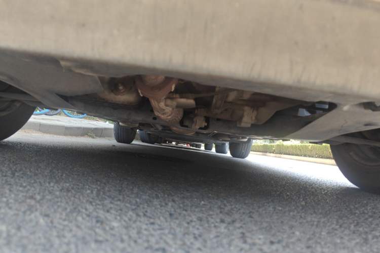 Used Chevrolet Aveo Sonic 2011 Sedan 1.4L MT SL Chassis Front