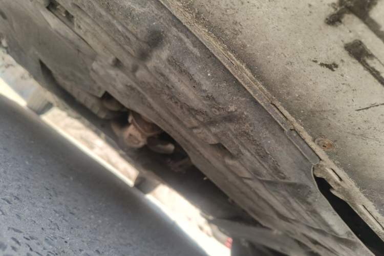 Used Chevrolet Aveo Sonic 2011 Sedan 1.4L MT SL Chassis Front