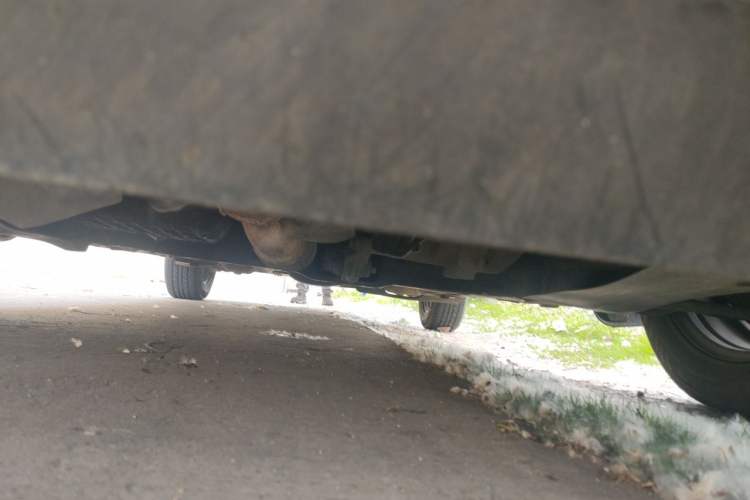 Used Chevrolet Aveo Sonic 2011 Sedan 1.4L MT SL Chassis Front