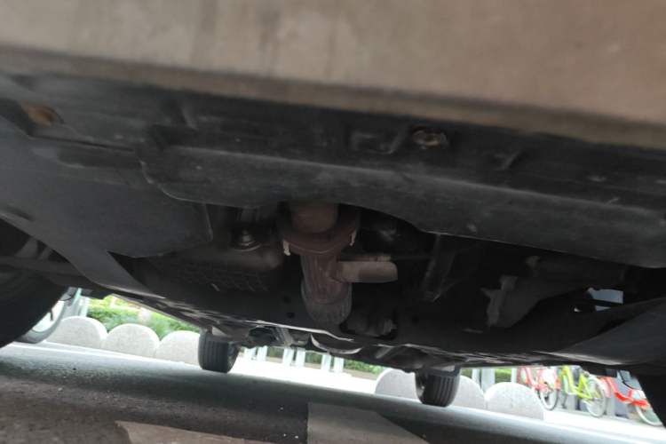 Used Chevrolet Aveo Sonic 2011 Sedan 1.4L MT SL Chassis Front