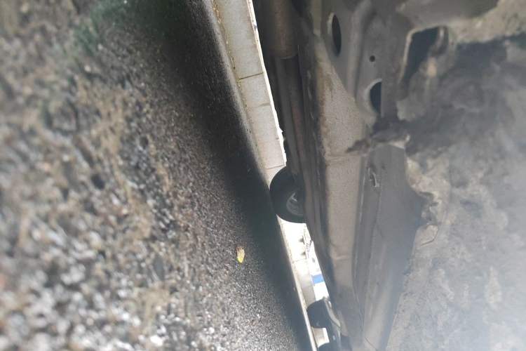 Used Chevrolet Aveo Sonic 2011 Sedan 1.4L MT SL Chassis Front Left
