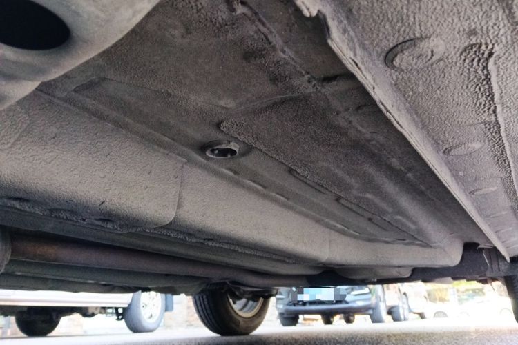 Used Chevrolet Aveo Sonic 2011 Sedan 1.4L MT SL Chassis Front Left
